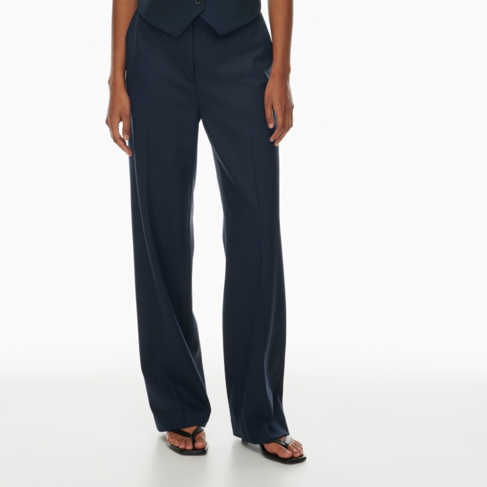 Aritzia Babaton Agency Pant in Black